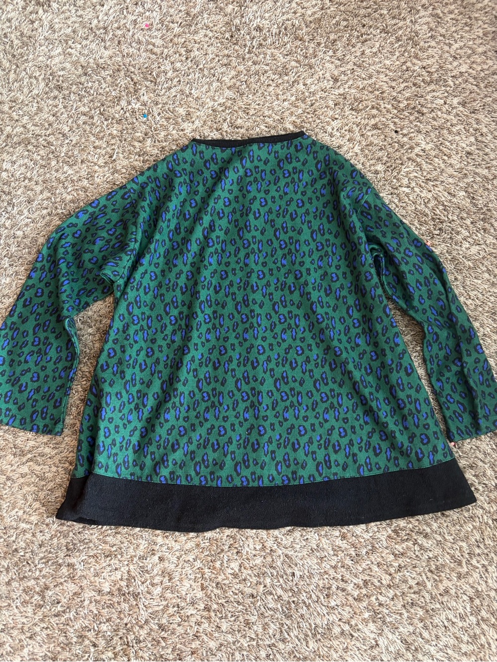 Green Leopard Print Long Sleeve Sweater with Black Trim Size Medium